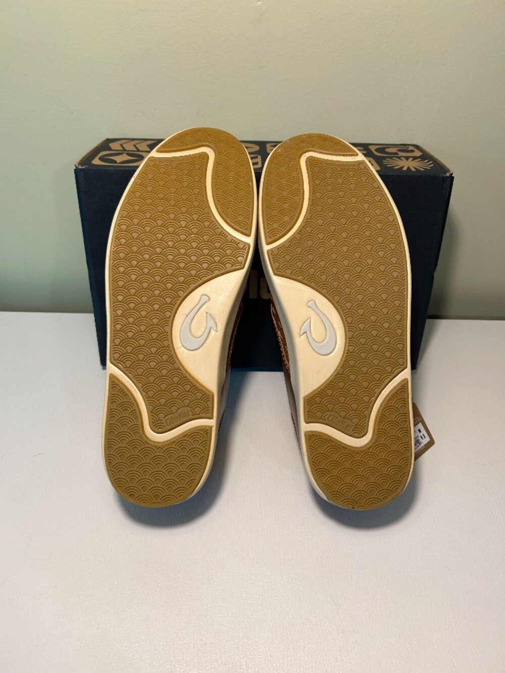 Olukai Men's Lae‘ahi Lauhala Woven Leather Shoes - Picture 12 of 15